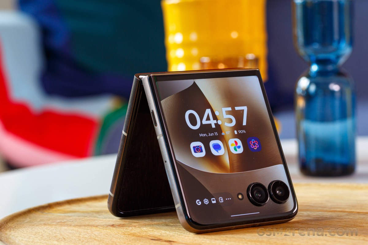 Motorola Razr 70 Ultra/Razr Ultra 2026 review