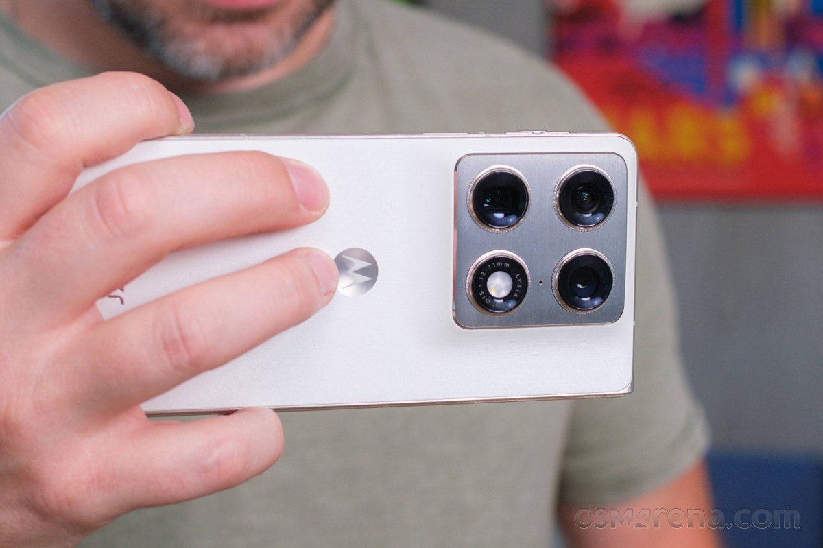 Motorola Razr Fold review